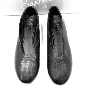 Seychelles Backpacking Leather black flats
